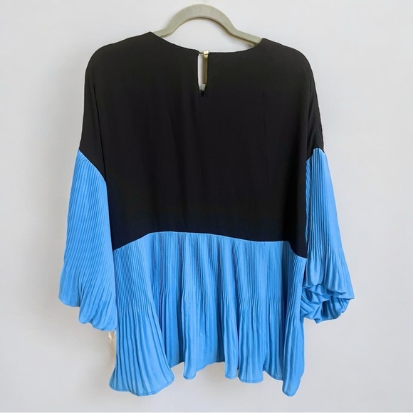 Lilith Paris Bubble Flowy Colorblock Pleated Blue Black Blouse Top Large - Picture 3 of 4